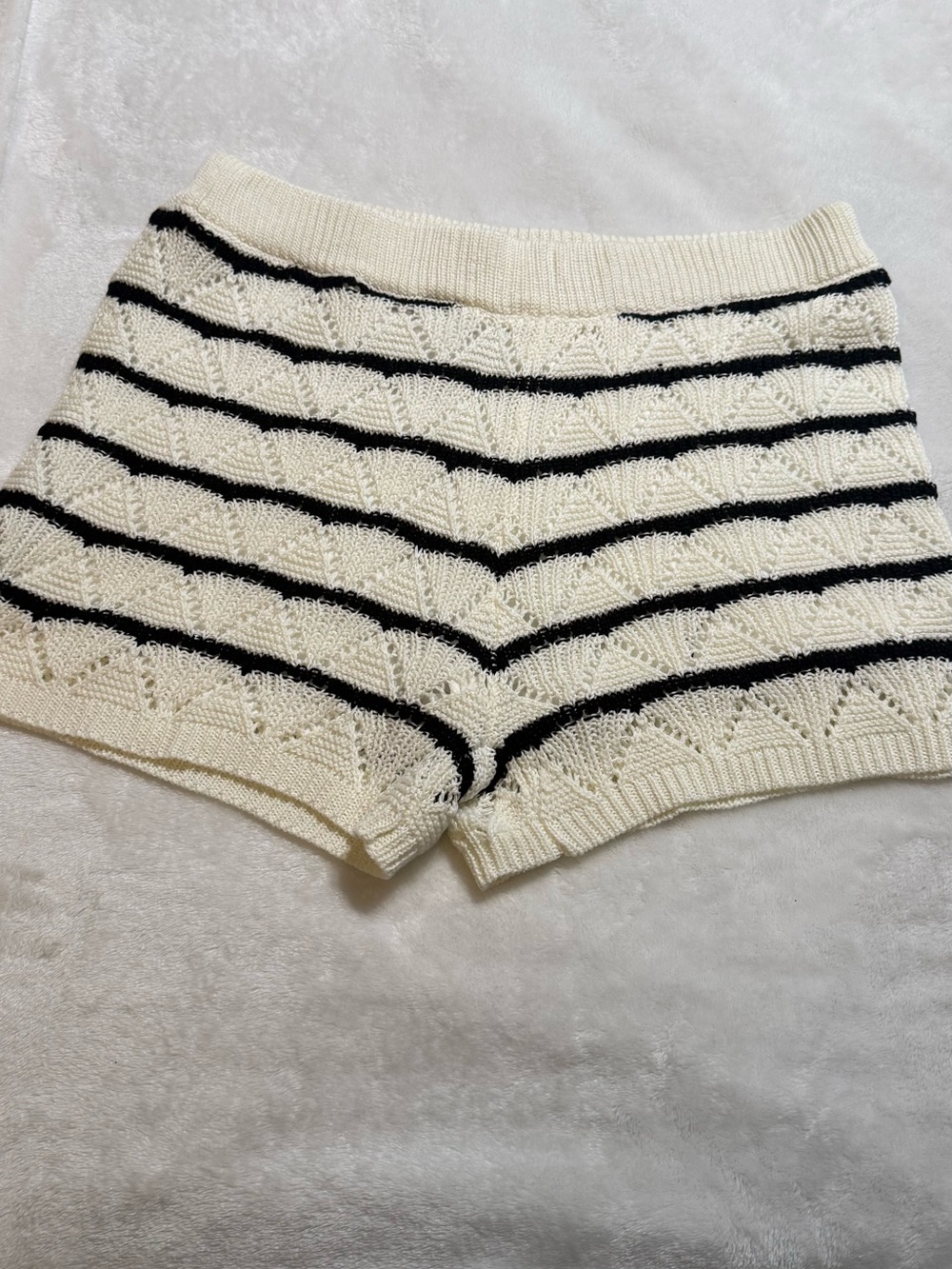 2 pc set - Picture 5 of 6
